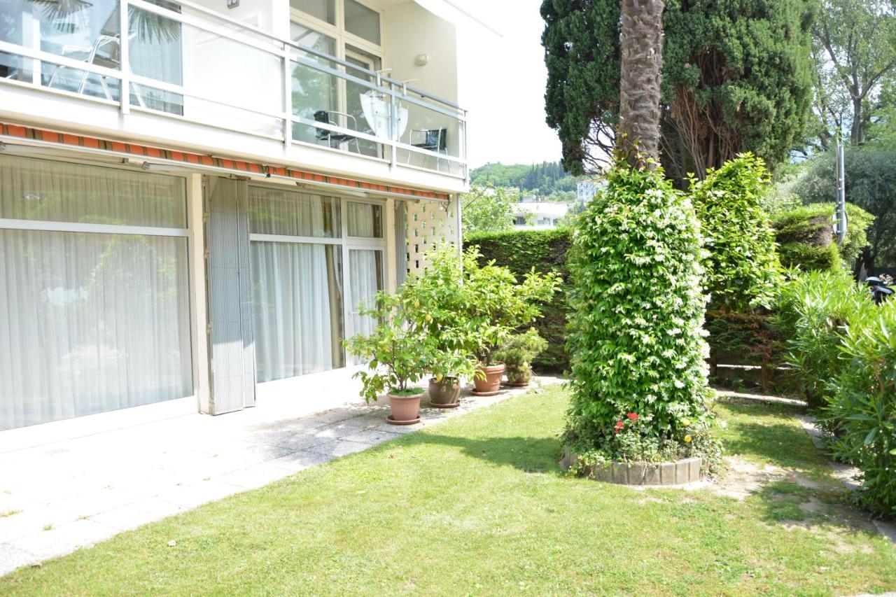 Terrazza Sul Lago リーヴァ・デル・ガルダ エクステリア 写真